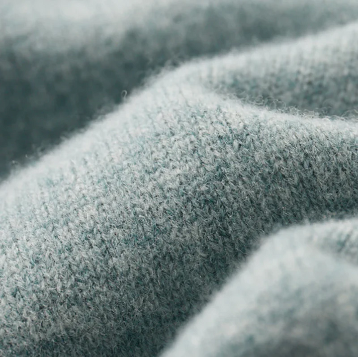 Men's Merino Wool Turtleneck Jumper – Soft Lightweight Layer – view 2