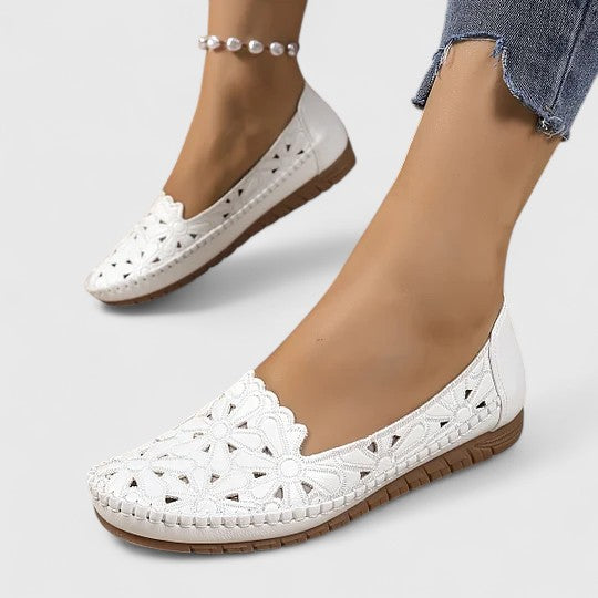 Women's Closed Toe Elegant Sandals - Everyday Comfort