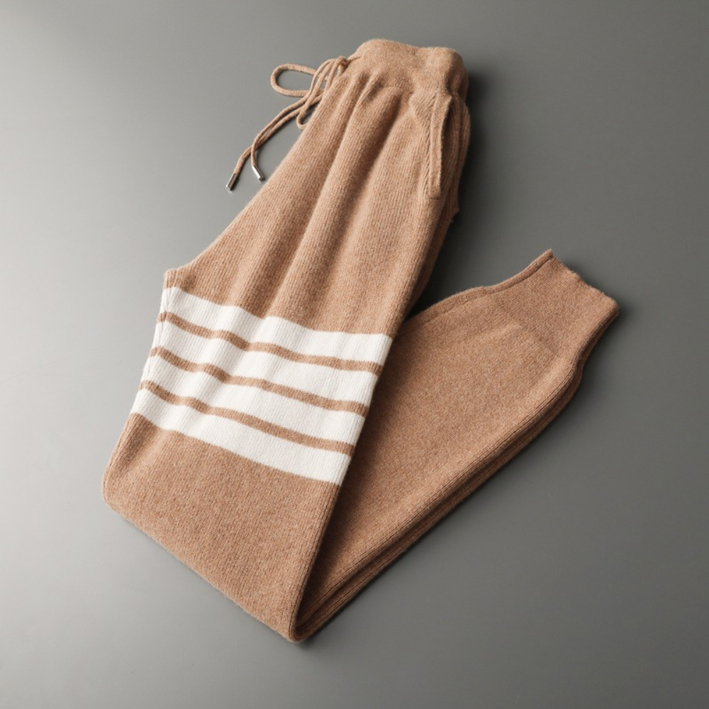 Men's Striped Knitwear Set – Relaxed Two-Piece Knit Co-Ord – view 3