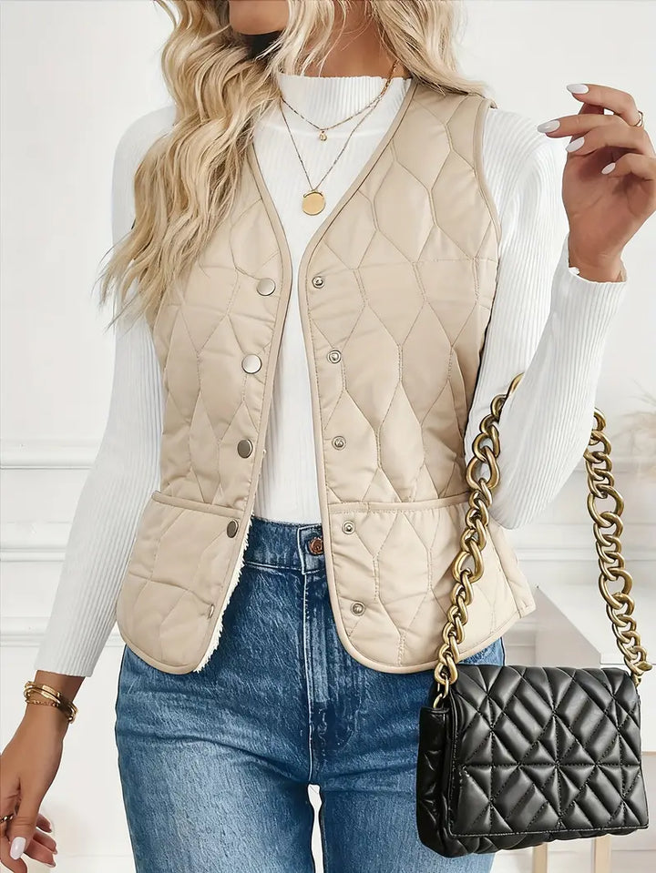 Women's Diamond Quilted Gilet – Sherpa-Lined Layering Vest – view 4