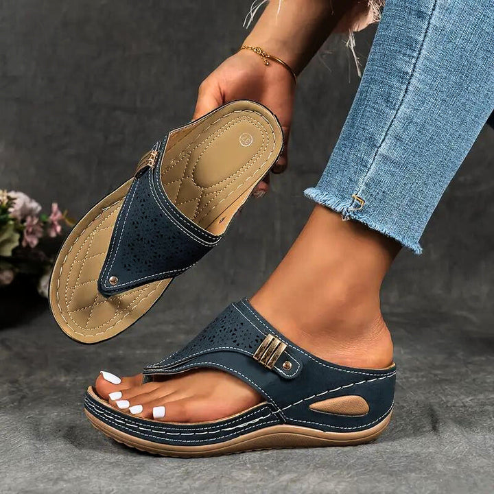 Women's Aurora Leather Strap Sandals – Cushioned Summer Comfort – Light Grey