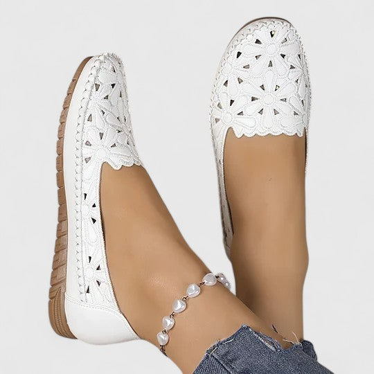 Women's Closed Toe Elegant Sandals - Everyday Comfort