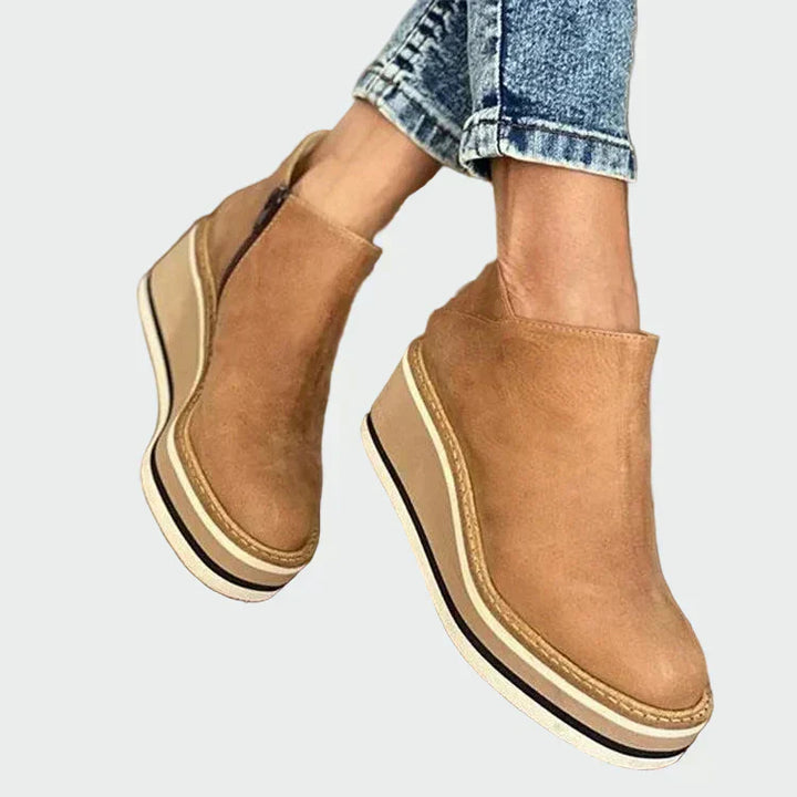 Women's Everyday Leather Wedge Boots - Cozy & Comfortable