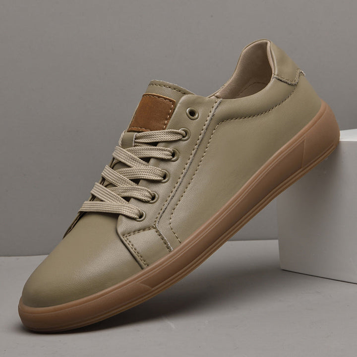 Men's Minimalist Leather Trainers – Clean Everyday Style – view 2