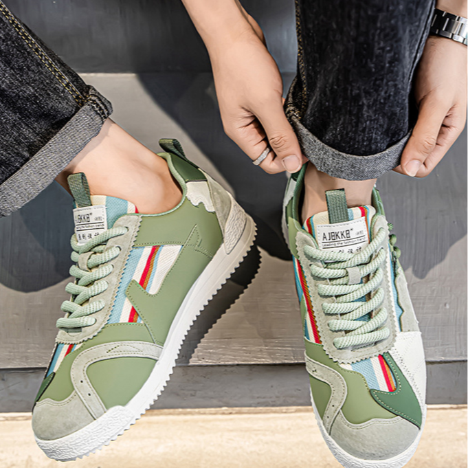 Men's Retro Sneakers – Colour-Block Suede Trainers – view 10