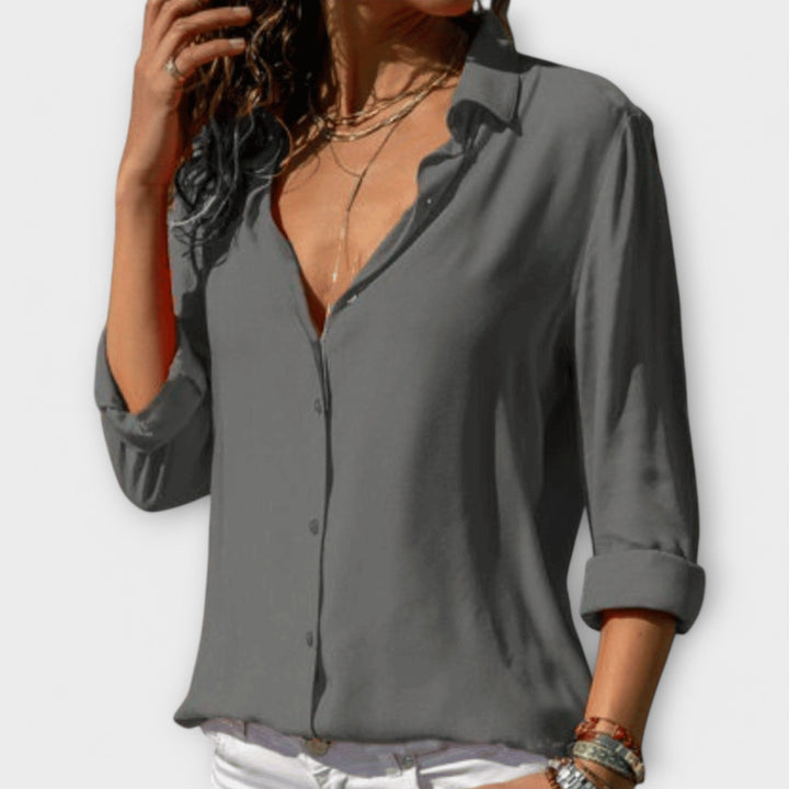 Women's Elegant Blouse - Versatile for Work or Weekend