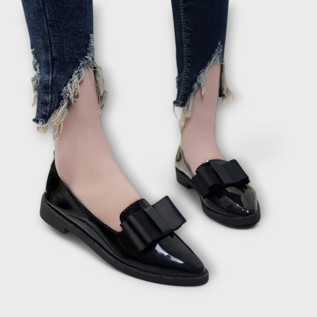 Women's Moccasins - Classic Flat Shoes for Everyday Comfort