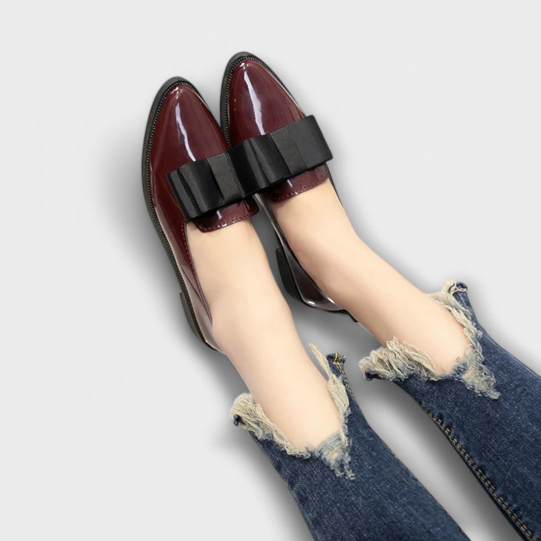 Women's Moccasins - Classic Flat Shoes for Everyday Comfort