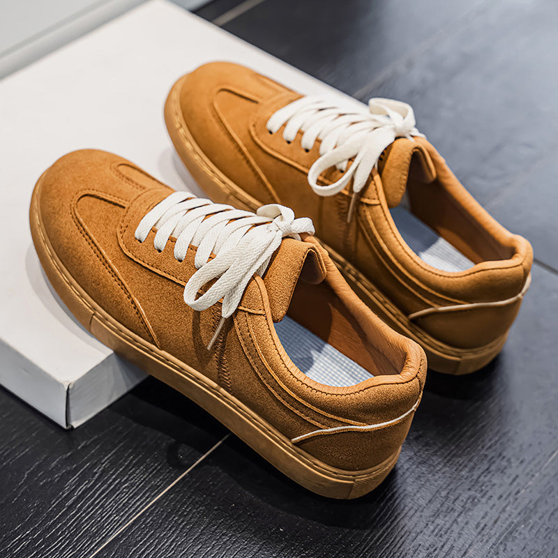 Men's Suede Low-Top Trainers – Gum Sole Casual Sneakers – view 8