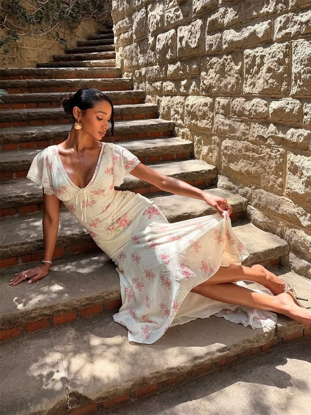 Vintage Socialite V-Neck Floral Midi