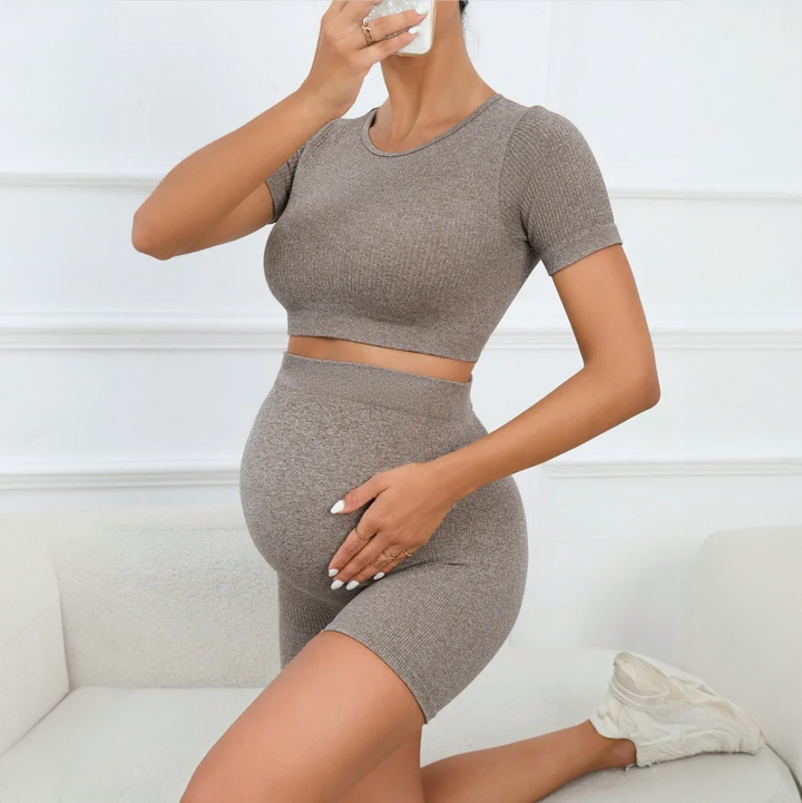 Women's Sophia Yoga Set – High-Waist Leggings and Crop Top – view 2