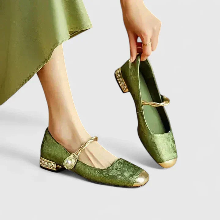 Women's Embellished Mary Jane Heels - Vintage Charm & Comfort