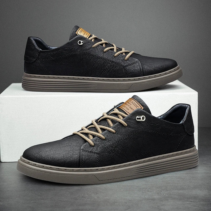 Men's Leather Low-Top Trainers – Cushioned Everyday Comfort – Black