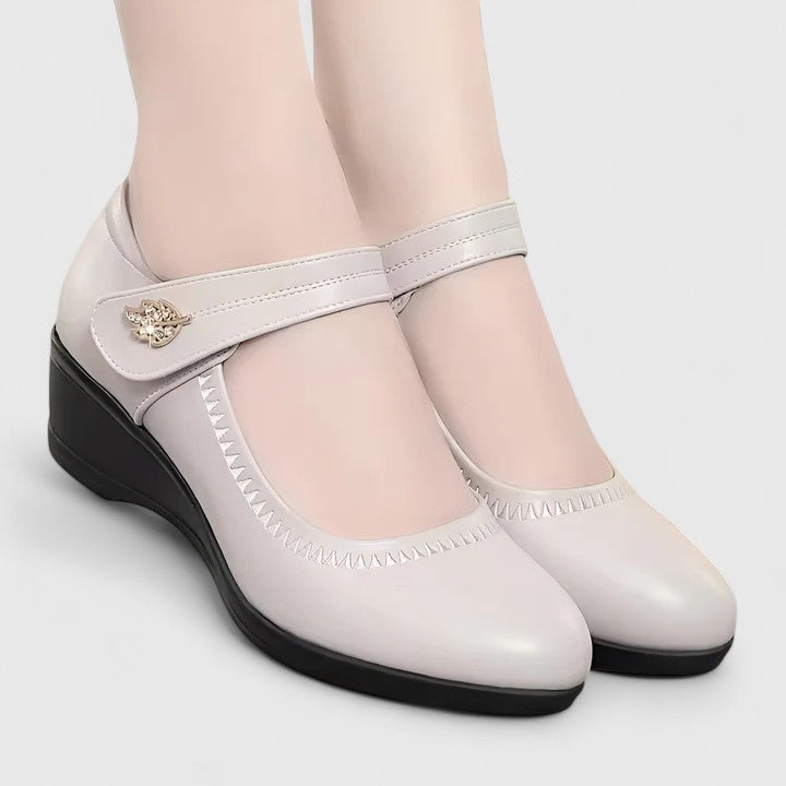 Women's Daleyandra Orthopedic Sneakers - All-Day Comfort