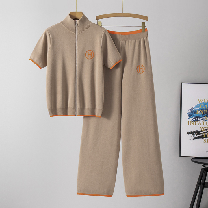 Women's Fine-Gauge Knit Set – Zip Top & Wide-Leg Trousers