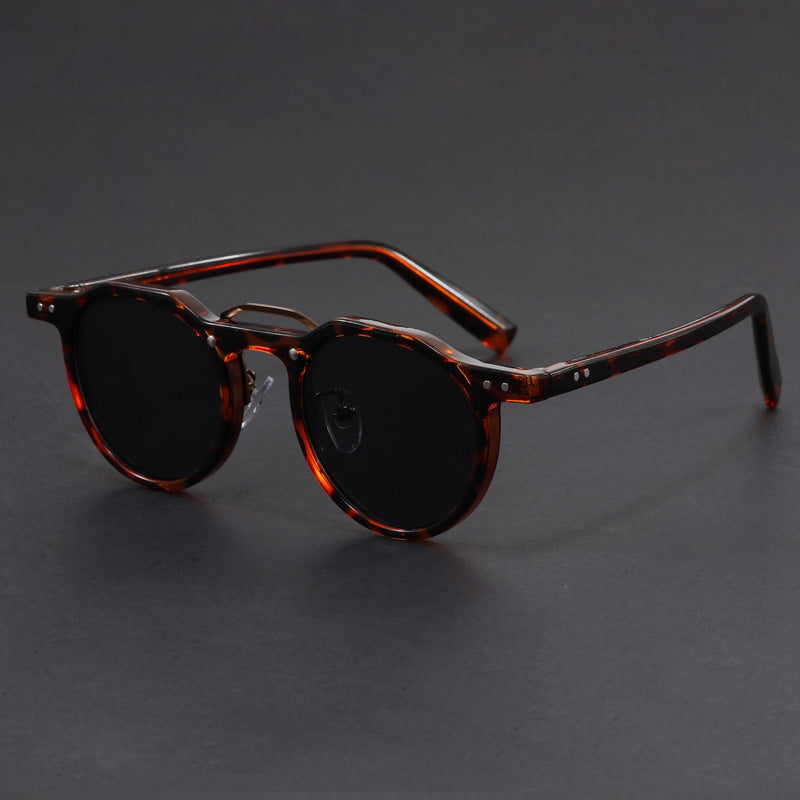 Unisex UV400 Sunglasses – Zenith Lightweight Retro Frames – Emerald Green