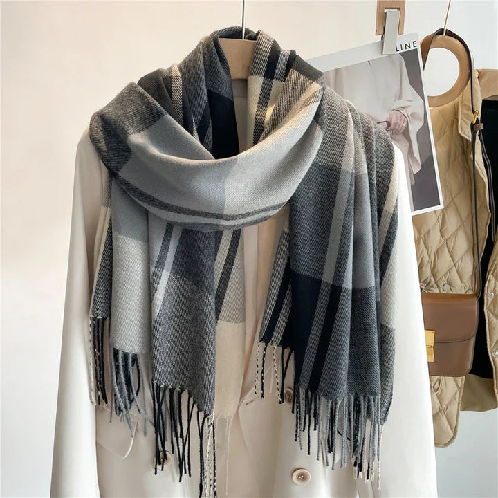 Unisex Cashmere Blend Plaid Scarf – Fringed Winter Accessory – view 4