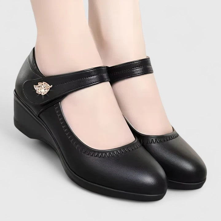 Women's Daleyandra Orthopedic Sneakers - All-Day Comfort