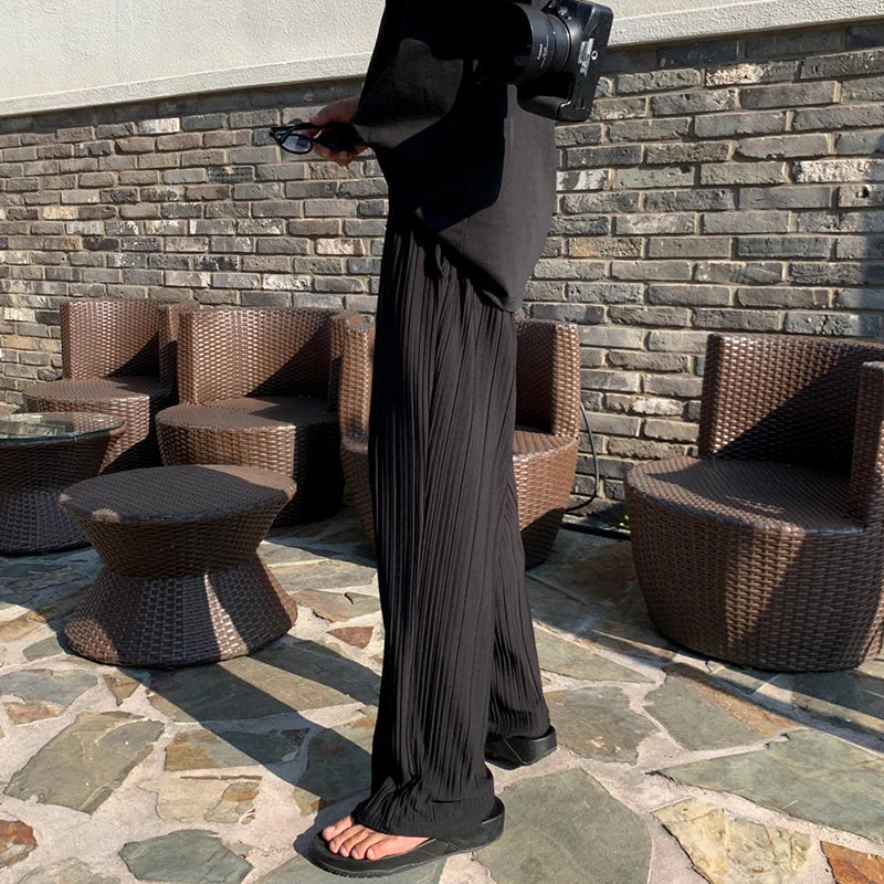Men's Ice Silk Pleated Trousers – Lightweight Smart Summer Wear – view 4