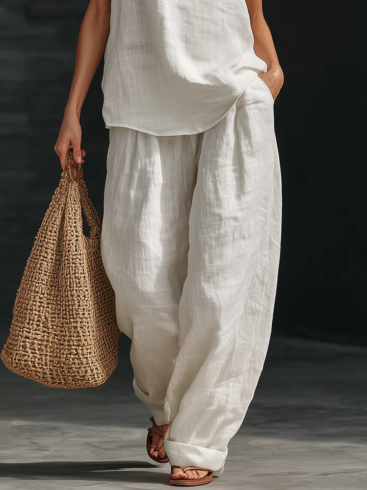 Women's Sleeveless Wide Leg Two-Piece Set - Everyday Elegance