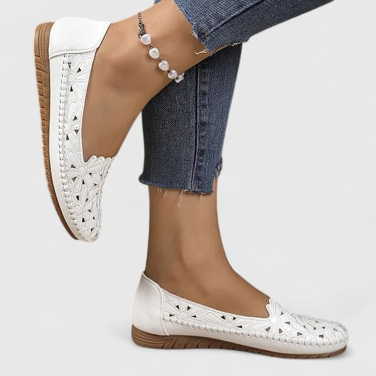 Women's Closed Toe Elegant Sandals - Everyday Comfort