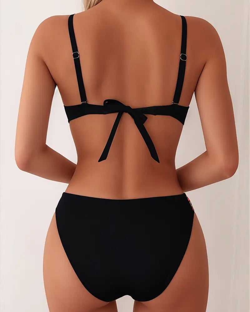 Women's Chic Bikini Set with Straps - Effortless Beach Confidence