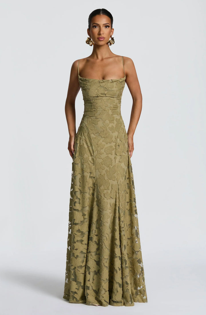 Women's Elegant Maxi Dress – Figure-Flattering and Versatile