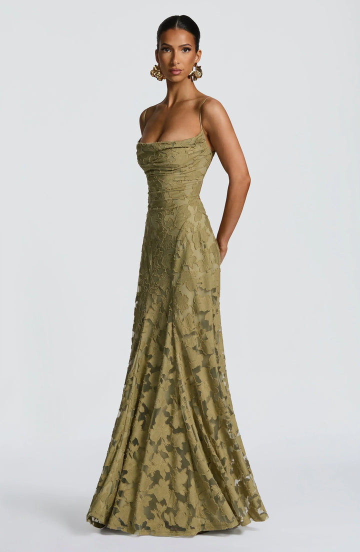 Women's Elegant Maxi Dress – Figure-Flattering and Versatile
