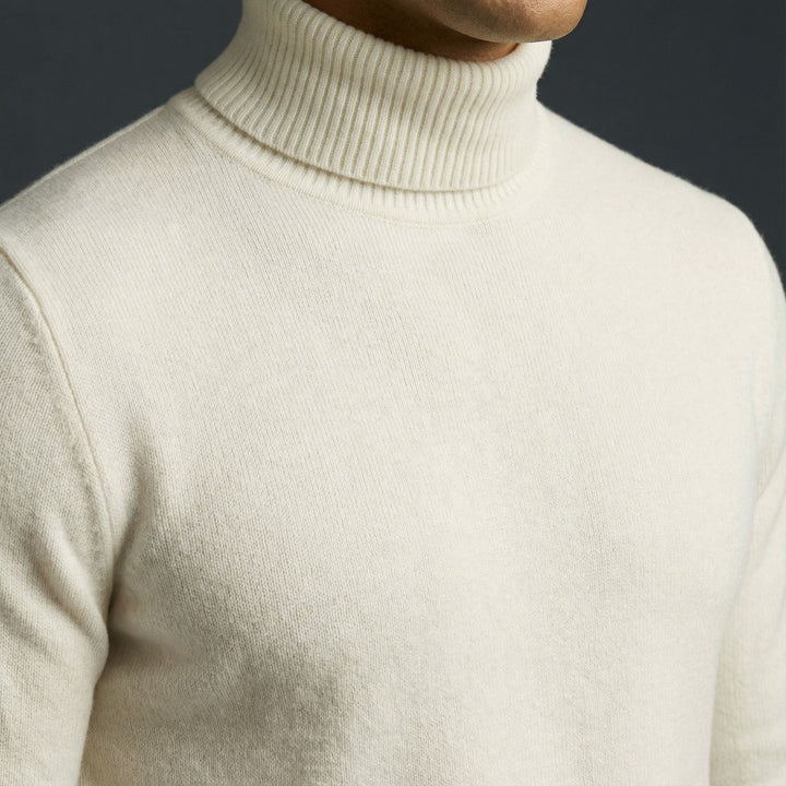 Men's Merino Wool Turtleneck Jumper – Warm Winter Knit – view 4