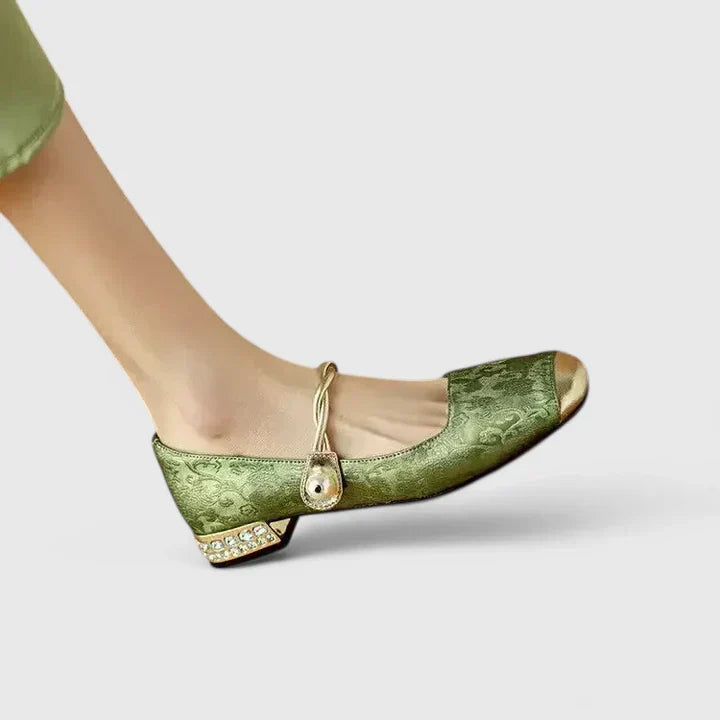 Women's Embellished Mary Jane Heels - Vintage Charm & Comfort
