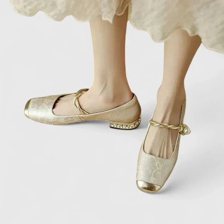 Women's Embellished Mary Jane Heels - Vintage Charm & Comfort