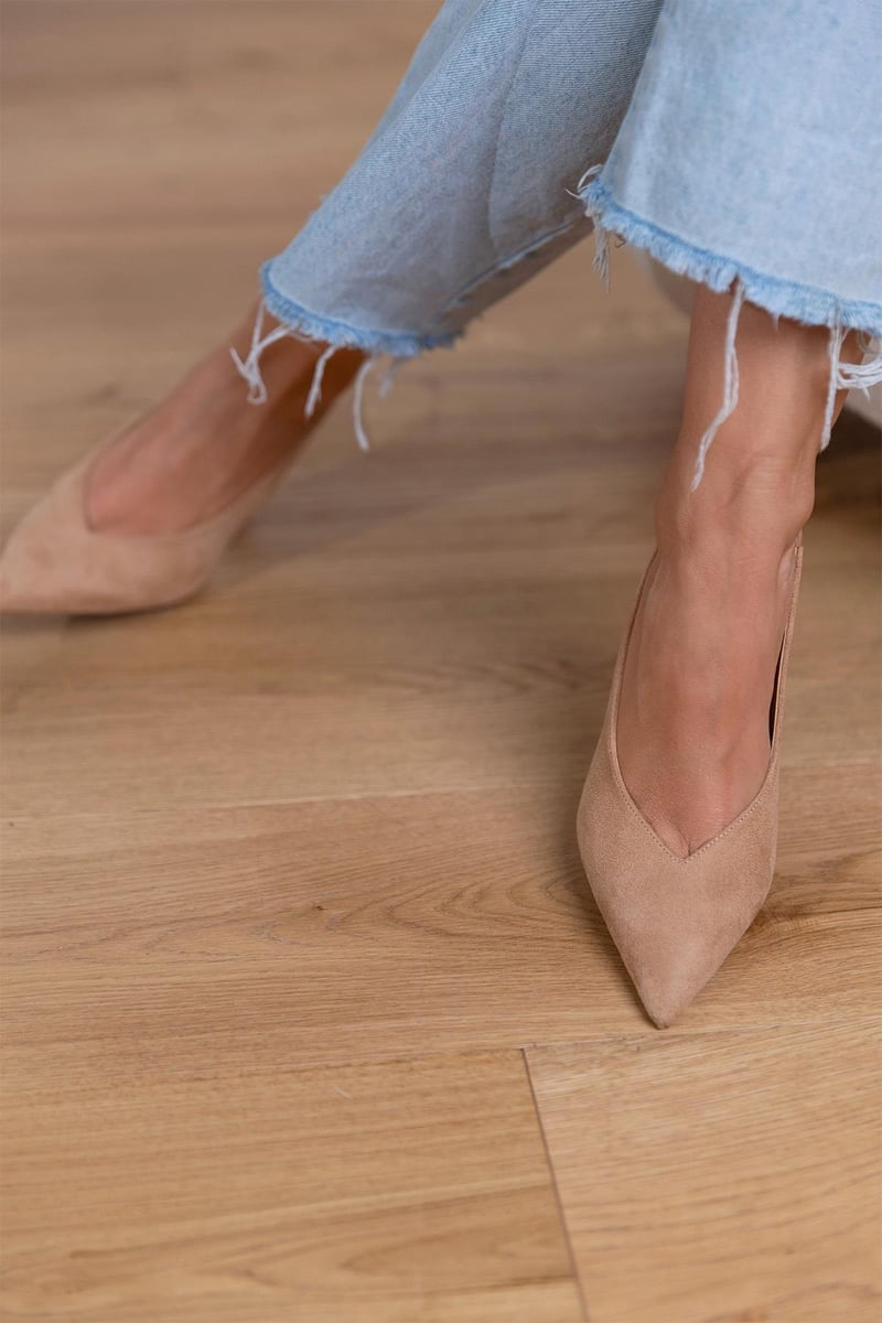 Women's Suede Slingback Heels - Timeless Pointed Toe