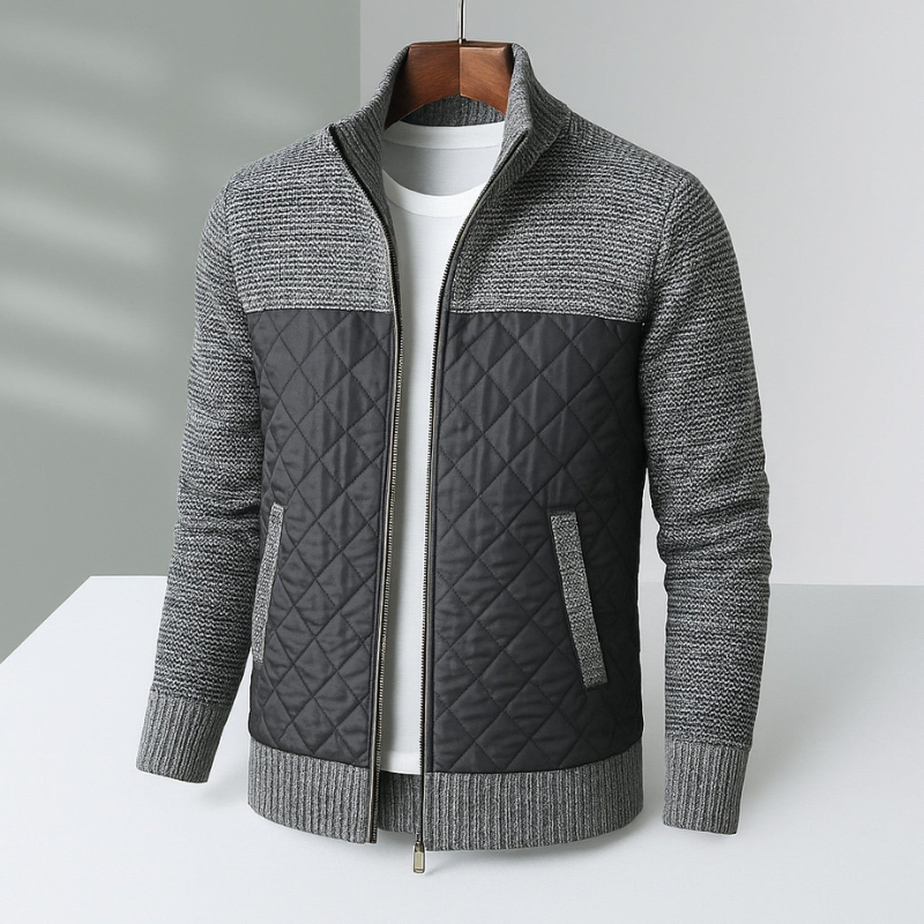 Men's Quilted Hybrid Jacket – Knit-Sleeve Funnel-Neck Layer – Grey
