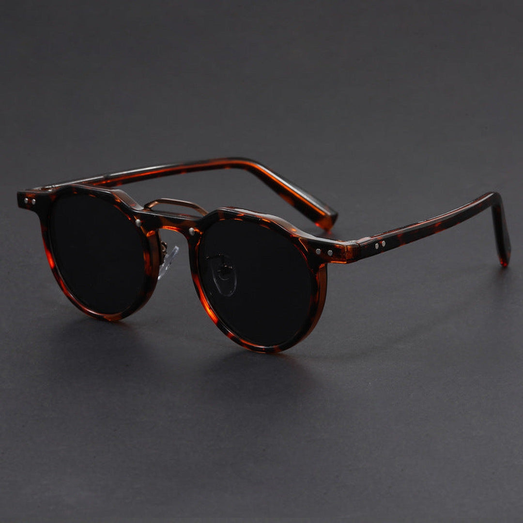Unisex UV400 Sunglasses – Zenith Lightweight Retro Frames – Emerald Green